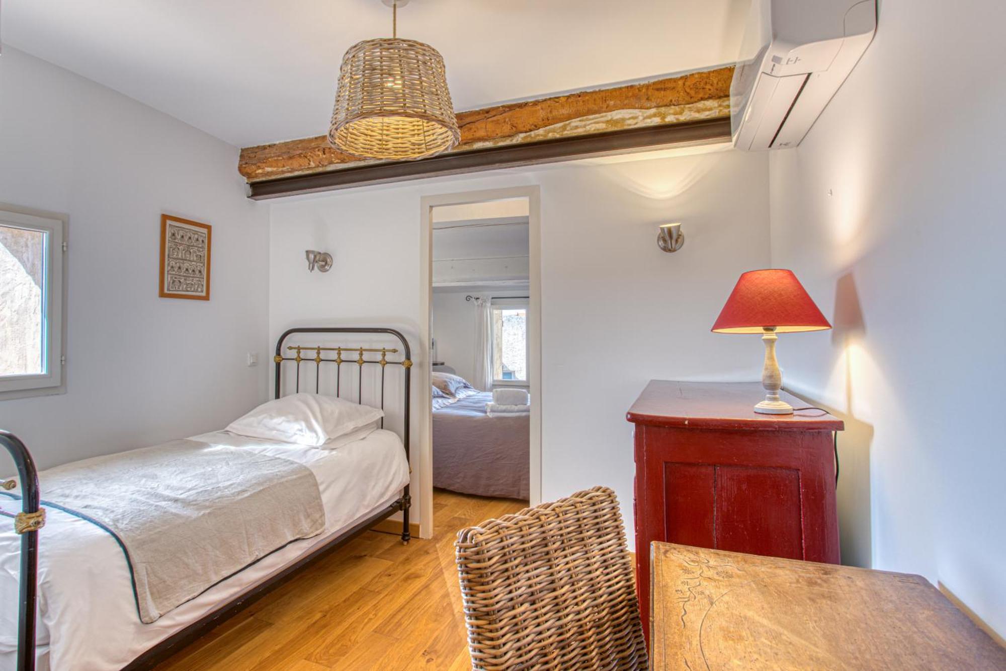 Hotel Restaurant Les Remparts Венаск Екстер'єр фото